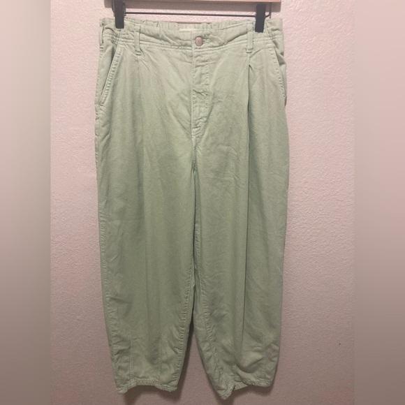 Anthropologie Pilcro Sage Green Barrel Leg Tapered Pants Size 29 - Picture 4 of 5